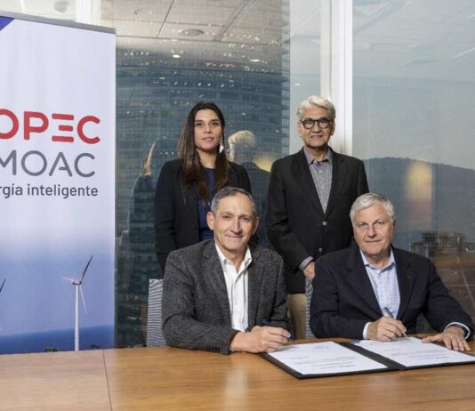 Copec y Ariztía firman acuerdo para suministrar energía 100% renovable a todas las operaciones de la empresa agroalimentaria