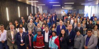 Ministro de Agricultura participa en histórico encuentro de ganadería camélida