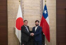 Ministro de Agricultura refuerza agenda agroexportadora y destaca presencia del agro chileno en Expo Osaka 2025