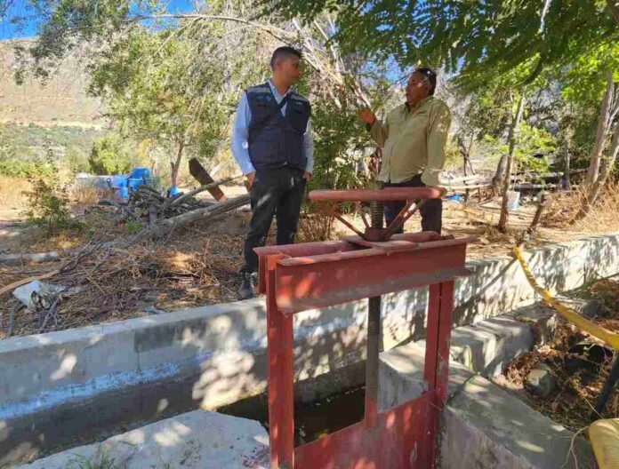 Pequeños regantes del canal Sauco incrementan su eficiencia hídrica mediante obra de revestimiento bonificada por la Ley de Riego