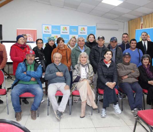 Proyecto de Vinculación con el medio apoyará a agricultores de Hijuelas