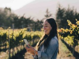 Redefiniendo la agricultura a través de la conectividad satelital inteligente