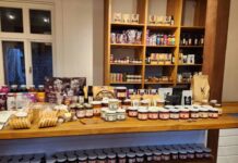 Cooperativa de Apicultores Orgánicos de Chile asumirá administración de la Tienda Mundo Rural en Puerto Varas