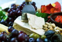 ¿Adicción al queso? Las opciones a base de plantas innovan en sabores y texturas