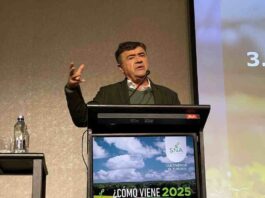 Ministro Valenzuela destaca crecimiento del sector silvoagropecuario y plantea prioridades para enfrentar la temporada 2025-2026