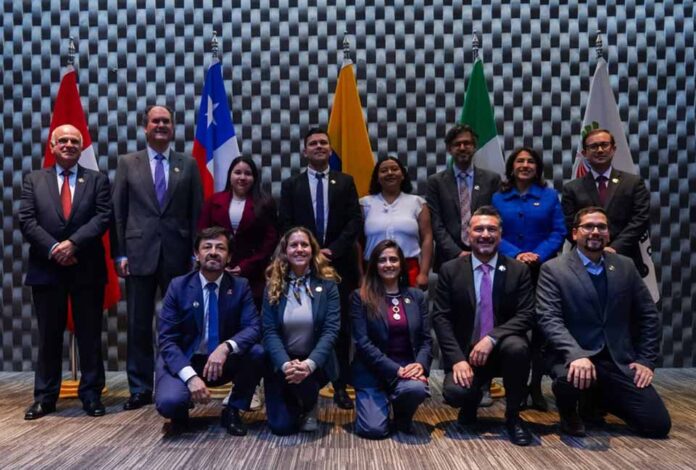 Alianza del Pacífico desarrolla primer diálogo público-privado para la empleabilidad juvenil