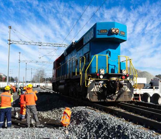 EFE Sur inicia pruebas con trenes de carga sobre el nuevo Puente Ferroviario y avanza apertura del moderno viaducto  