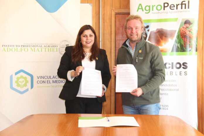 Instituto Adolfo Matthei y AgroPerfil firman convenio para potenciar inserción laboral y empleabilidad