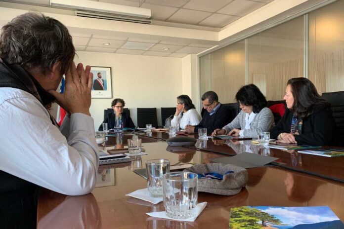 Ministra de Medio Ambiente recibe propuestas para el turismo sostenible en áreas protegidas