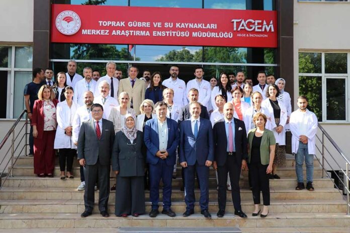 Ministro de Agricultura visita Turquía con el fin de fortalecer el comercio