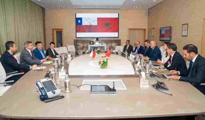 Ministros de Agricultura de Chile y de Marruecos avanzan en una agenda de cooperación en riego, desarrollo agrícola y comercio