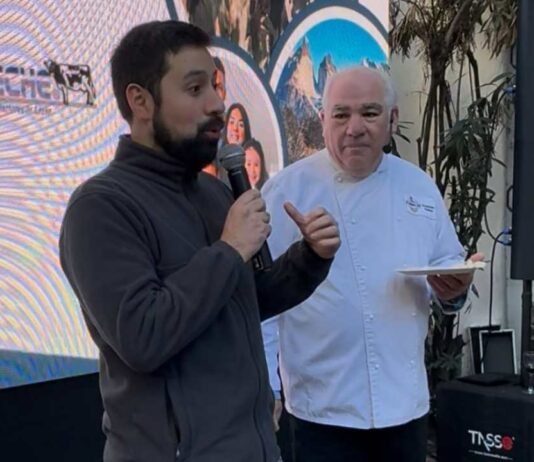 Presentan prototipo de queso de tipo alpino maduro elaborado con leche de vaca Jersey sin pasteurizar
