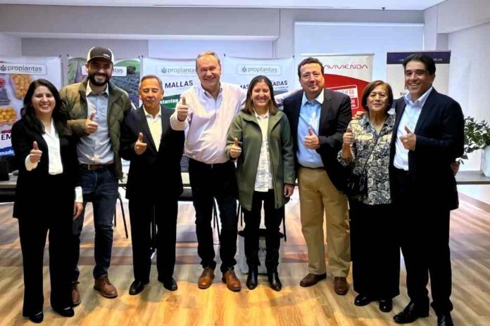 Familias de Chile y Colombia apuestan por un antes y un después para el agro. Renace COL Jardines, alianza agrícola entre Proplantas de Colombia y Grupo Hijuelas de Chile
