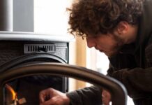Alzas de luz impulsan a los chilenos hacia la calefacción a gas, leña y parafina, dejando de lado las estufas eléctricas