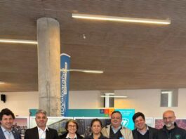 ENLOCE 2025 Puerto de Valparaíso y Centro Mario Molina sellan alianza estratégica con el lanzamiento del primer prototipo híbrido a hidrógeno y batería enchufable del país