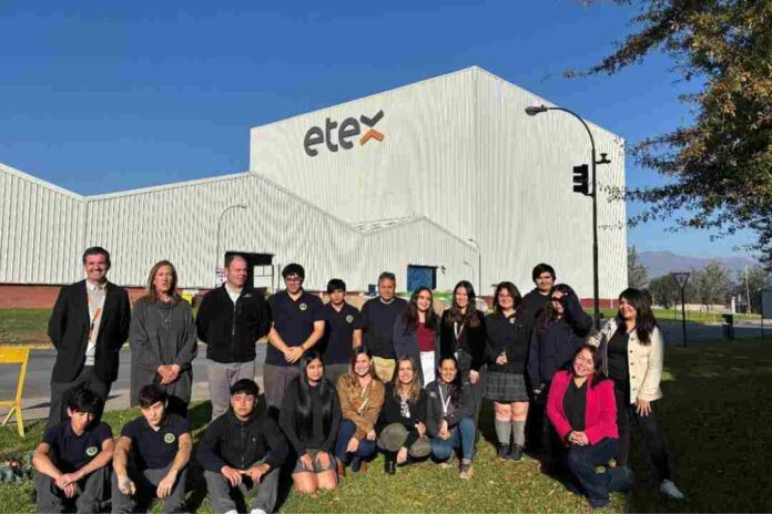 Etex Chile celebra 90 años en el país y presenta su primer Reporte de Sostenibilidad “El futuro lo construimos juntos”