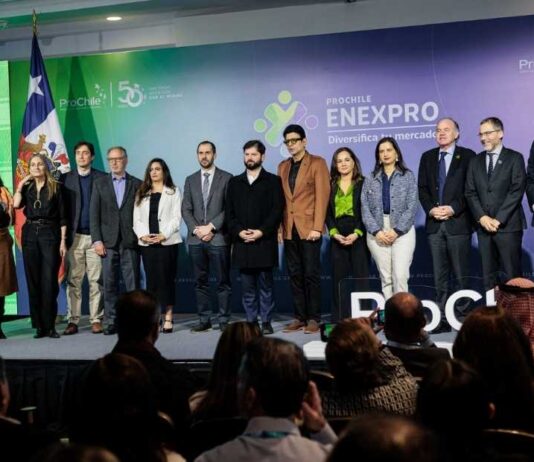 Ministro de Economía refuerza estrategia exportadora con foco en innovación durante ENEXPRO 2025