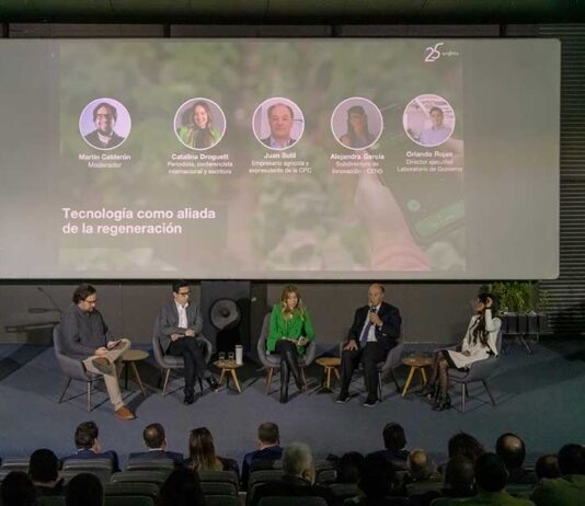 Seminario "Encuentros sobre Innovación 2025" reunió a expertos para debatir sobre el desarrollo sostenible