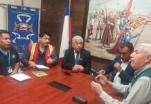 CONAF, SAG y Municipio de Arica impulsarán estrategia conjunta para combatir la mosca de la fruta