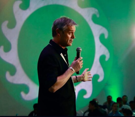 Avanza Consultorías trae a Chile a Carlos Meza para potenciar la agricultura regenerativa en la fruticultura