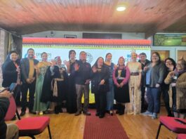 Primer Encuentro Raíz Textil reunió a artesanas mapuche en Tirúa