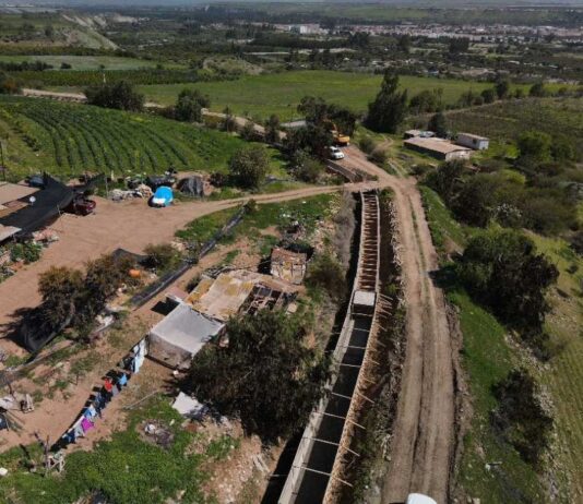 Regantes del canal Camarico optimizarán el recurso hídrico mediante obra de revestimiento bonificada por la Ley de Riego