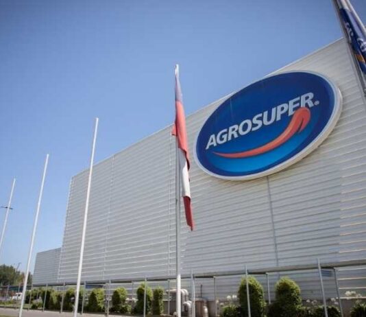 Iniciativas en educación y desarrollo local impulsan el primer lugar de Agrosuper en ranking de impacto social empresarial