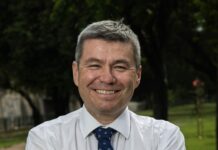 Marcelo Mena se une como jurado al prestigioso Goldman Environmental Prize, que premia a los defensores de la naturaleza y el medio ambiente en todo el mundo (1)