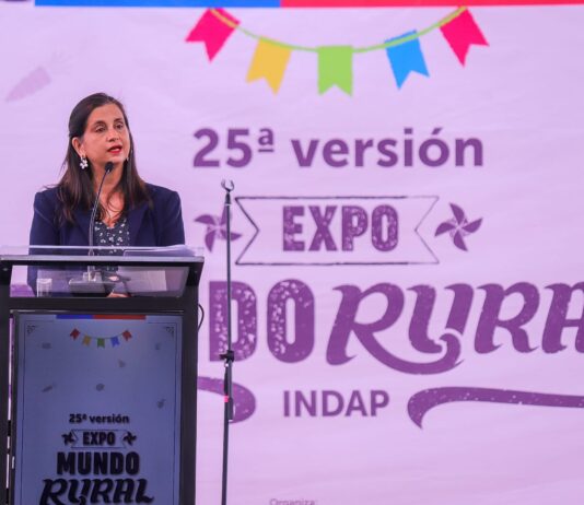 Con carbonada y cueca se inauguró la ExpoMundoRural 2025 de INDAP en el Parque Estadio Nacional