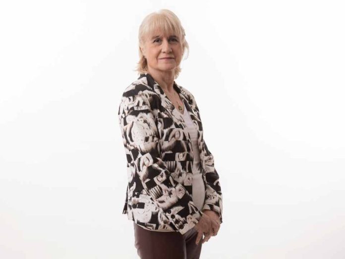 Ph.D. Susana Mayer, Directora Carrera de Ingeniería Civil Industrial UDLA Sede Viña del Mar, Doctora en Sostenibilidad Ph.D. Susana Mayer, Directora Carrera de Ingeniería Civil Industrial UDLA Sede Viña del Mar, Doctora en Sostenibilidad