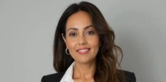 Profesional de FDF presenta experiencia innovadora en control de Drosophila suzukii con Técnica del Insecto Estéril (TIE) en evento internacional