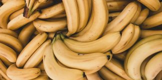 Colombia firma acuerdo comercial con China para el banano, cacao y café.