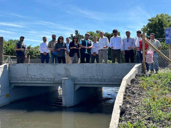 142 agricultores se ven beneficiados por inauguración de revestimiento del Canal Laja en Los Ángeles