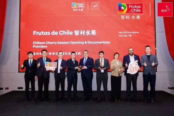 Comité de Cerezas de Frutas de Chile inaugura la temporada de exportaciones en China con el estreno del documental «Dulce milagro: El fruto de la amistad»