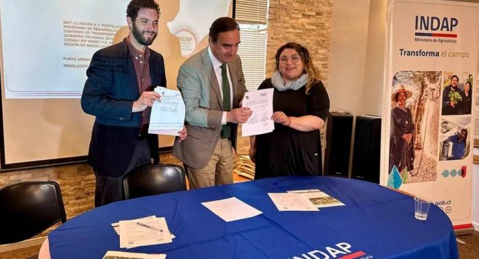 Dan inicio a ejecución de convenio entre Gobierno Regional e INDAP para fortalecer la agricultura familiar en Magallanes