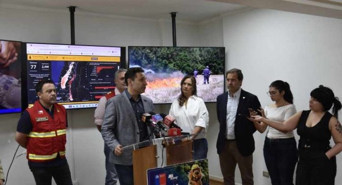 El Ministerio de Agricultura y CONAF realizan un llamado preventivo a aplicar Faena Cero para reducir el riesgo de incendios forestales