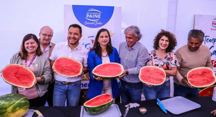Ministra Fernández, junto al alcalde de Paine y la asociación de sandialeros de la comuna, dan inicio a la temporada de sandía 2025 -2026