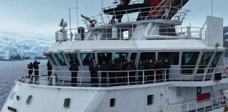 Delegación del “Congreso Futuro 2026” conoce capacidades y funciones de la Armada de Chile en el Territorio Chileno Antártico