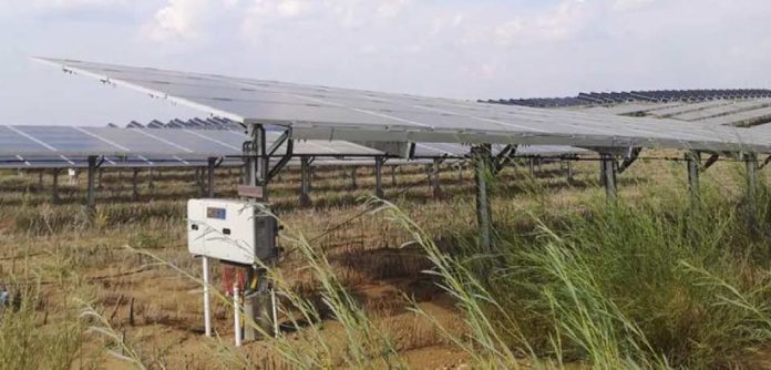 El desierto de Kubuqi florece gracias a una planta solar del tamaño de la ciudad de Barcelona