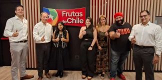 Influencers gastronómicos de India recorren Chile para contar su “viaje a la industria de la cereza y el arándano»
