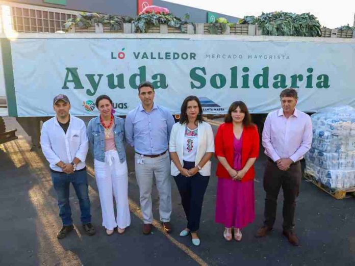 Ministra de Agricultura destaca articulación público-privada para ir en ayuda de damnificados por incendios