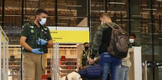 SAG recuerda a pasajeros/as respetar prohibición de ingreso de productos porcinos desde España por riesgo de peste porcina africana