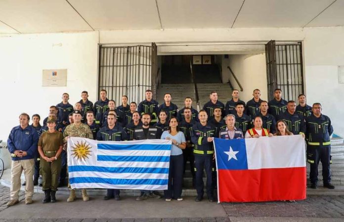 Uruguay envía equipo especializado para apoyar el combate de incendios forestales en Chile