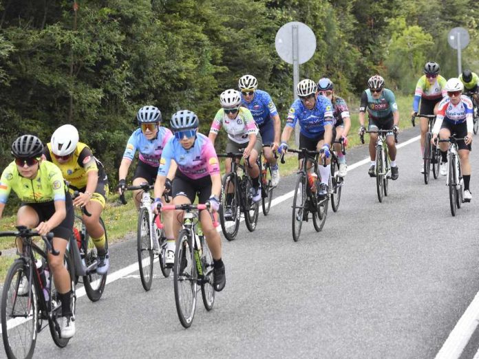 Deporte, comunidad y tradición marcaron la 21ª Vuelta Ciclista Internacional de la Leche en Puerto Octay Deporte, comunidad y tradición marcaron la 21ª Vuelta Ciclista Internacional de la Leche en Puerto Octay