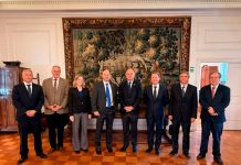 Embajador de Estados Unidos se reúne con líderes del sector agrícola chileno para fortalecer agenda bilateral Embajador de Estados Unidos se reúne con líderes del sector agrícola chileno para fortalecer agenda bilateral