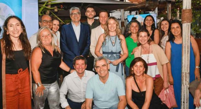 Escuela Mujer Sustentable abre capacitación gratuita para mujeres en sostenibilidad, ventas y STEM