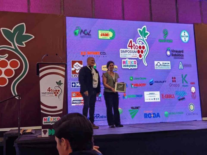 INIA presenta en México avances de investigación sobre color en uva de mesa bajo altas temperaturas