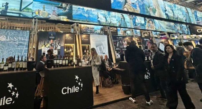 Piscos y vinos chilenos brillan en Wine Paris 2026