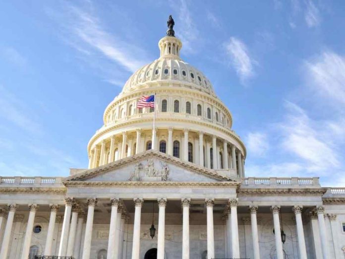 Senadores estadounidenses reintroducen la Ley SWAT para combatir la Drosophila de alas manchadas