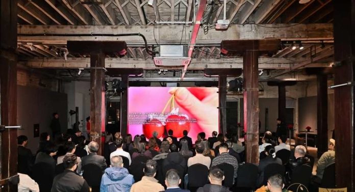 Autoridades chilenas reconocen trabajo conjunto entre exportadores chilenos de cerezas y trade chino Autoridades chilenas reconocen trabajo conjunto entre exportadores chilenos de cerezas y trade chino